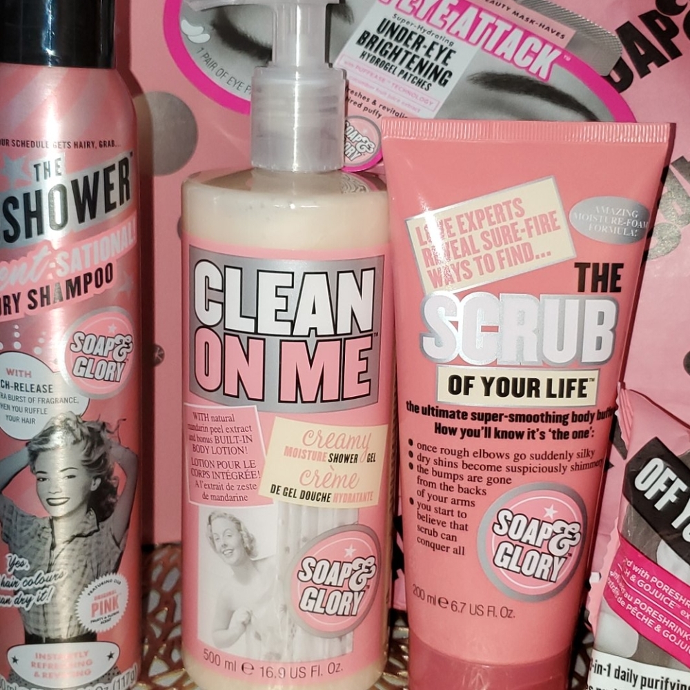 SOAP & GLORY 7 PC FACE AND BODY HYDRATING - Picture 4 of 10